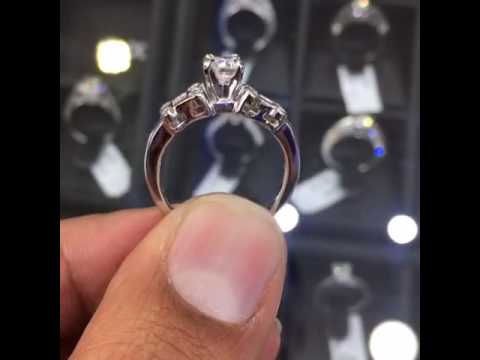 ER-0267 - 0.89 Carat D-SI2 Certified Natural Round Diamond Engagement Ring 14k White Gold