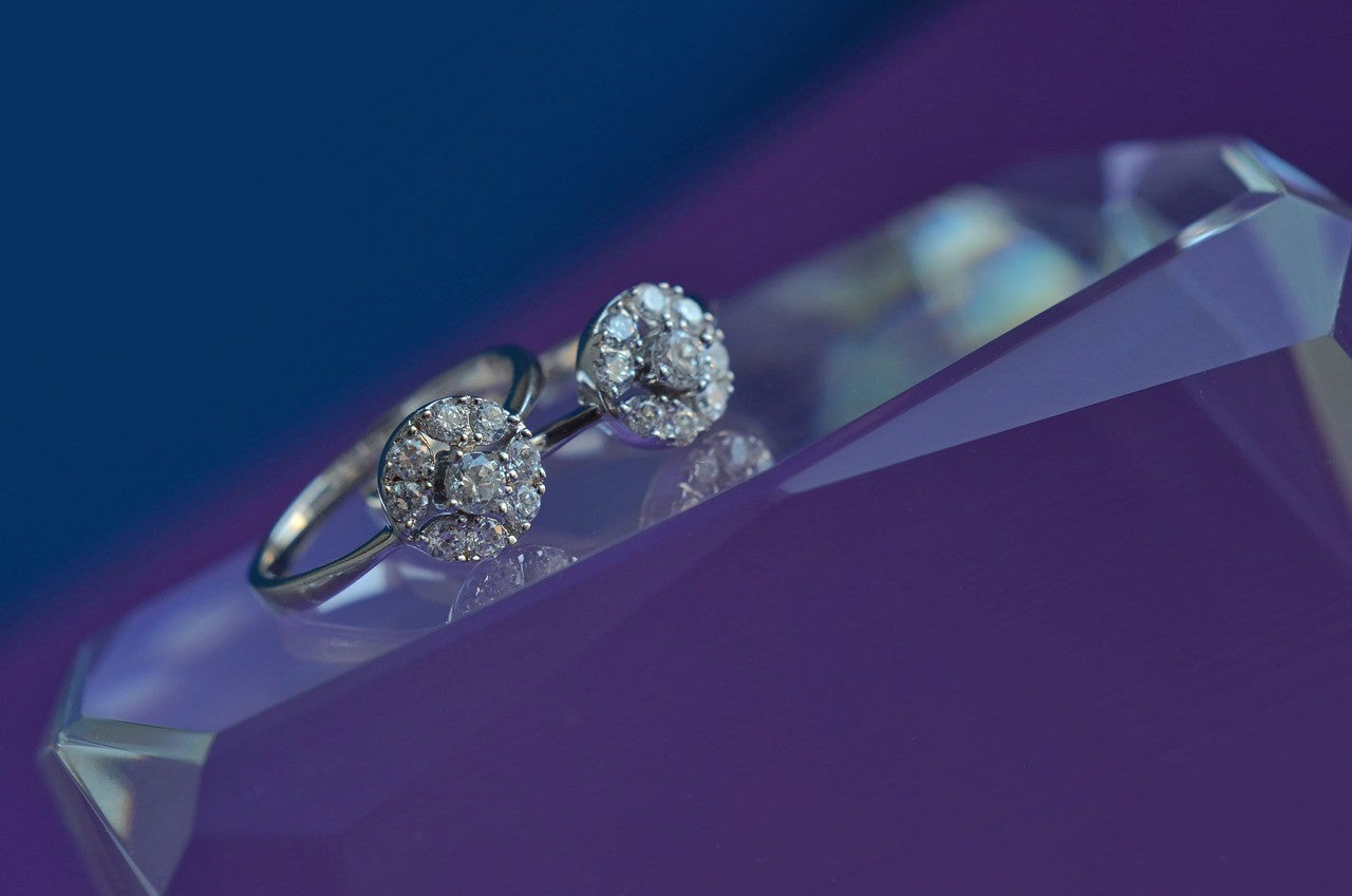 Cubic Zirconia Vs Diamond Engagement Rings – Diamond Engagement Rings