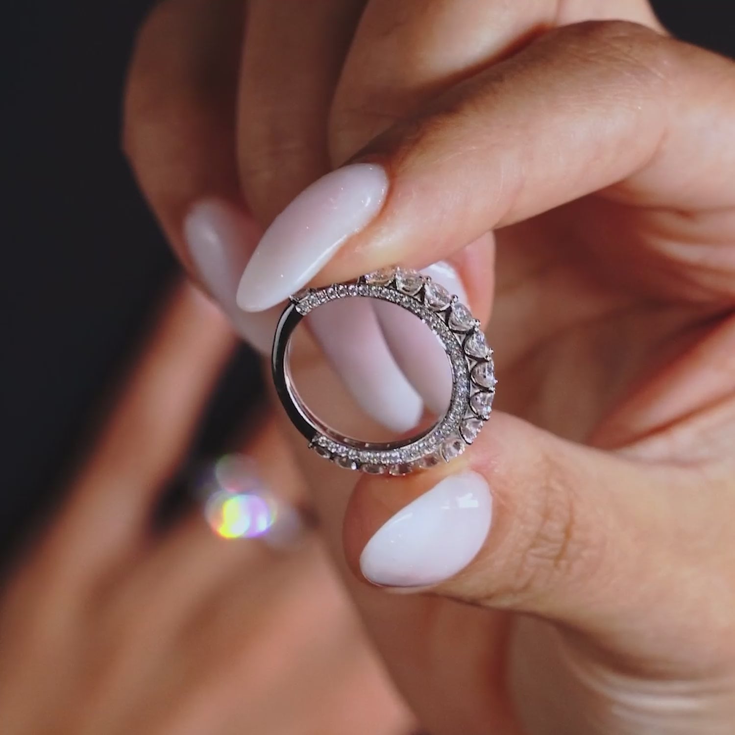 2.00ctw Graduated U Prong Micropavé Diamond Wedding Band 14k White Gold