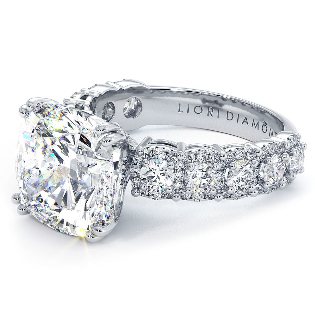 EOM-246-CU-500-Home Try On