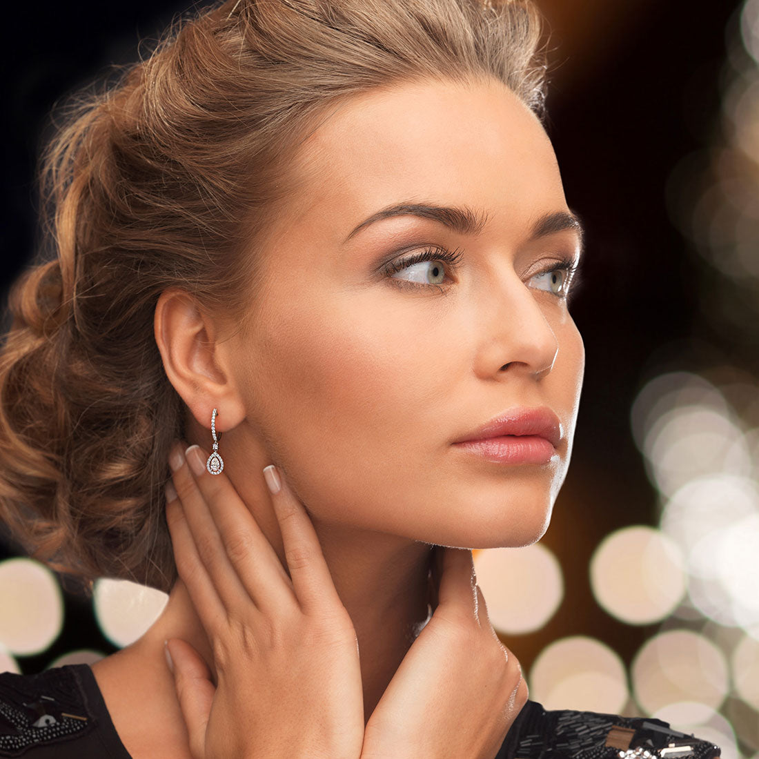 1.65 Carat Pear Shape Diamond Leverback Hanging Drop Earrings 18k White