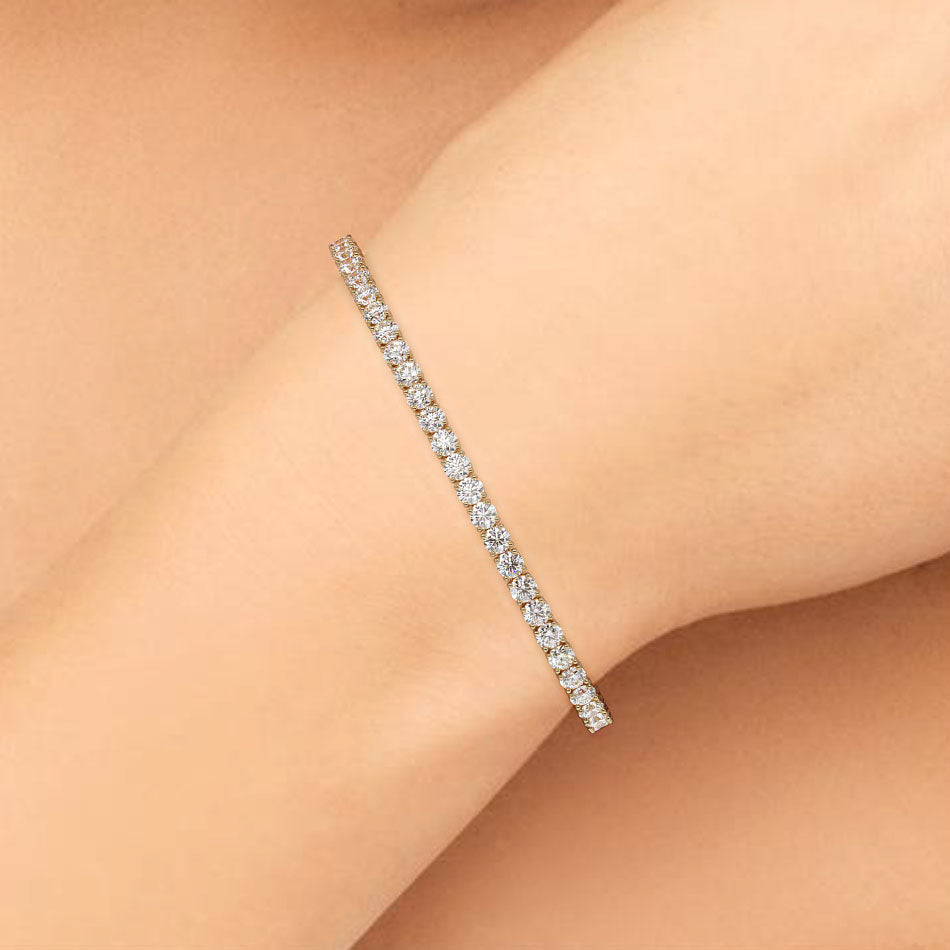 5.50ctw Round Brilliant Diamond Tennis Bracelet set in 14k Yellow Gold